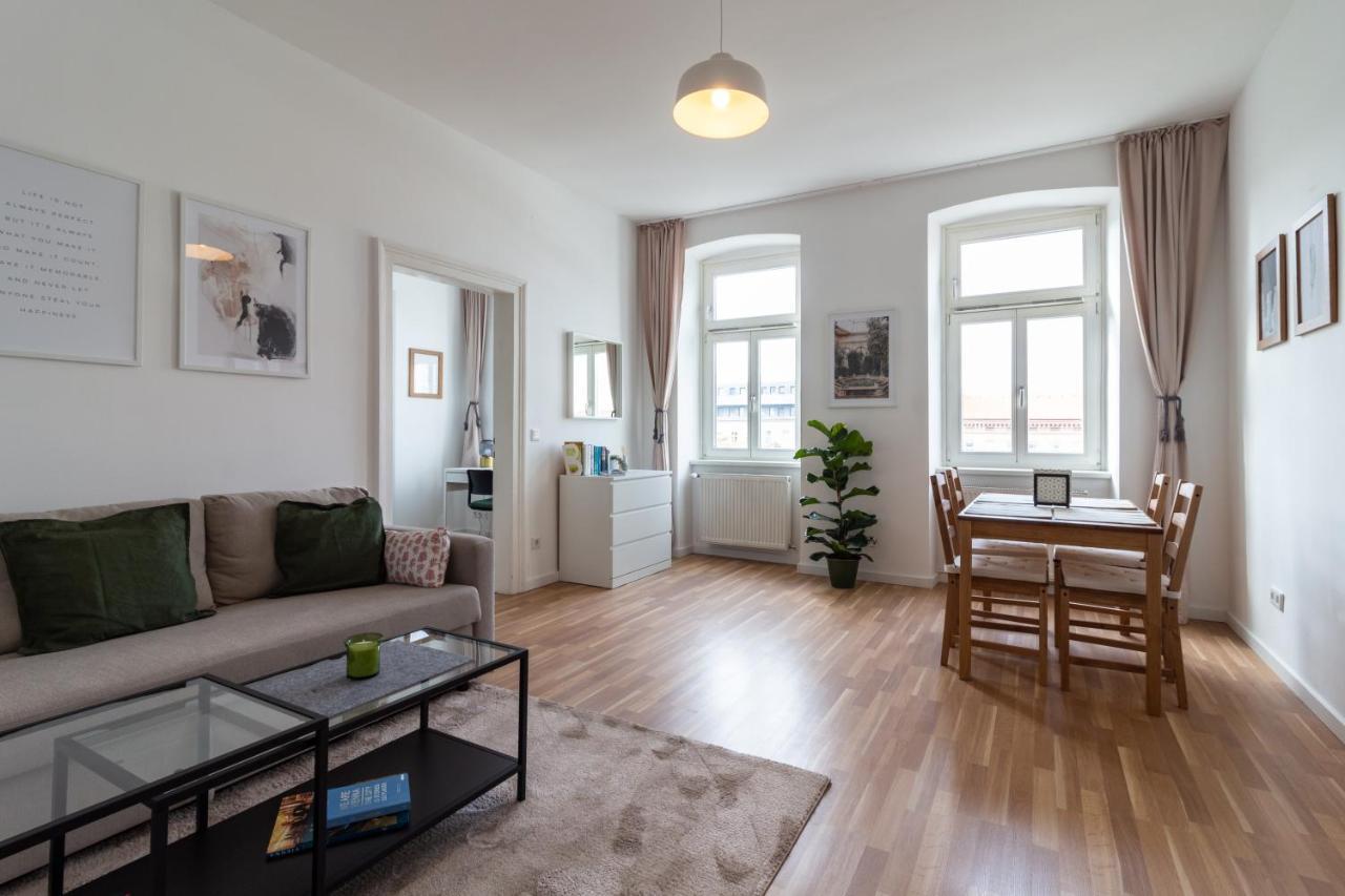 Central Apartment Bécs Kültér fotó